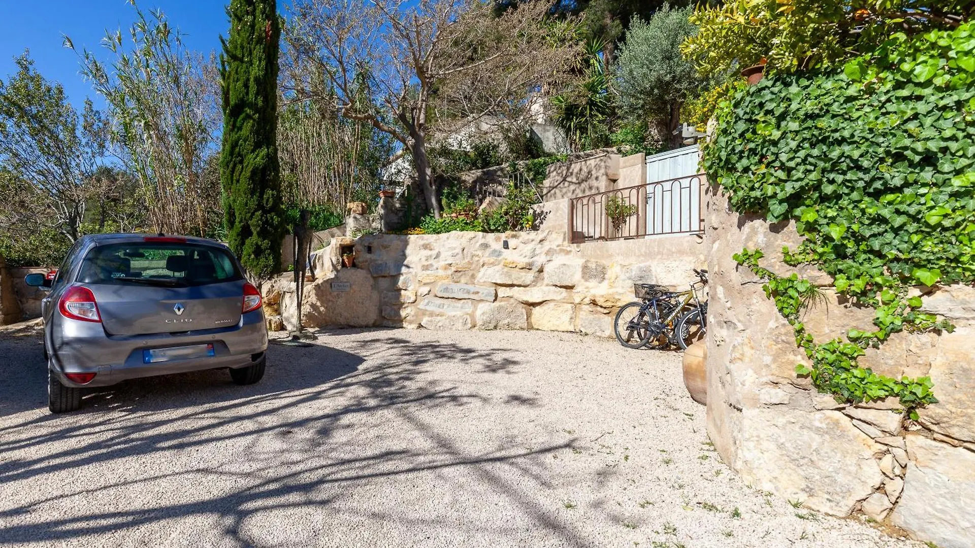 Apartment Maisonnette Independante Cassis France